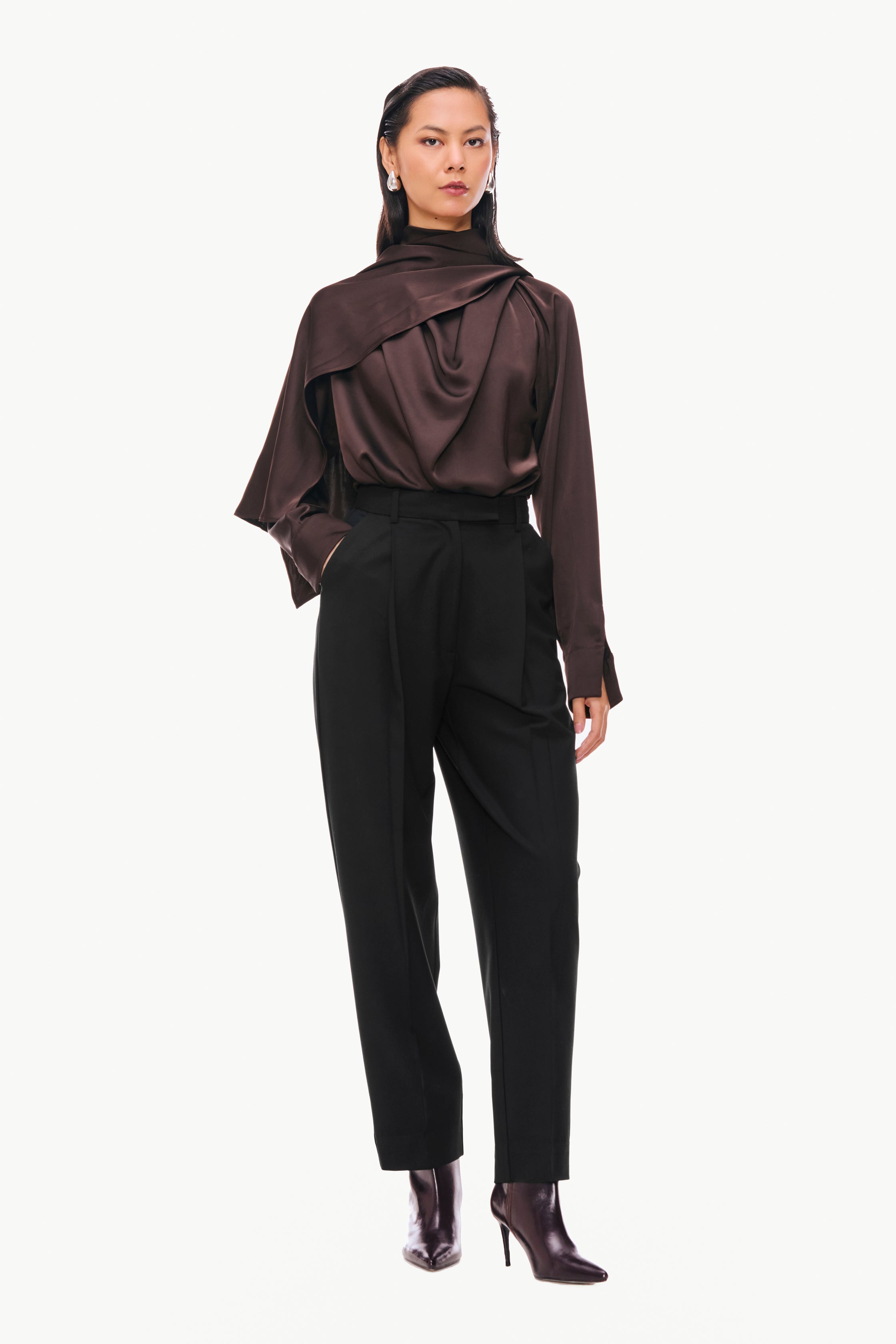 Scarf Tailored Set